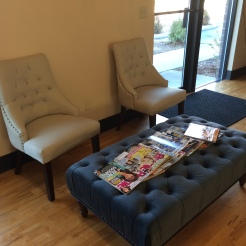 salon m waiting area